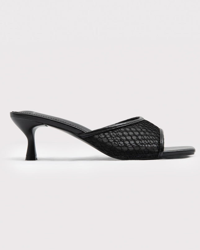 Sandalia tacón medio con detalle mesh negro