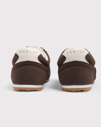 Tenis Casuales en Gamuza Marrón Chocolate