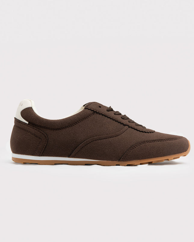 Tenis Casuales en Gamuza Marrón Chocolate