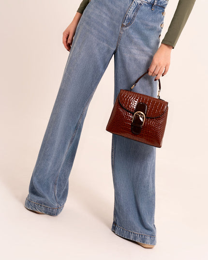 Bolso estructurado efecto charol cafe