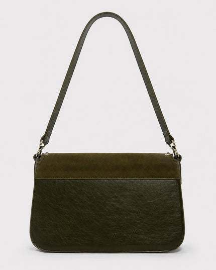 Bolso tipo carriel con taches metálicos verde oliva
