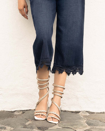 Jean Culotte oscuro con encaje en bota