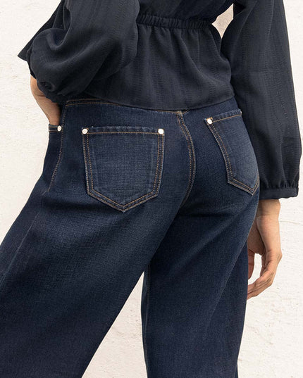 Jean Culotte oscuro con encaje en bota