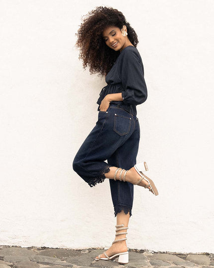 Jean Culotte oscuro con encaje en bota