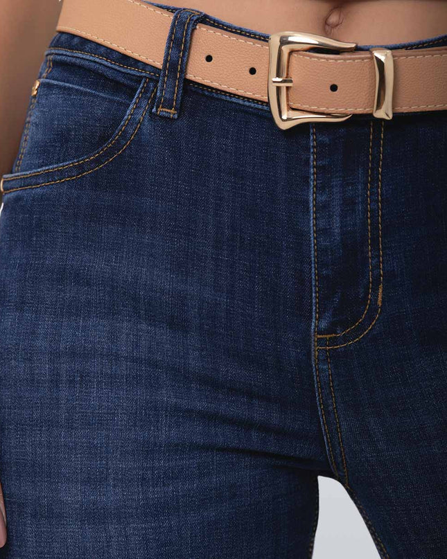 Jean Skinny oscuro tiro medio