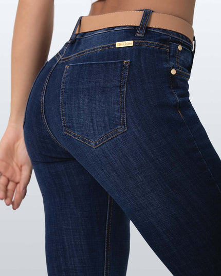 Jean Skinny oscuro tiro medio
