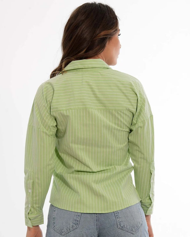 Camisa verde con rayas